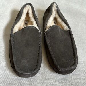 CLEARANCE UGG fur lined slip on moccasin slipper FINAL PRICE